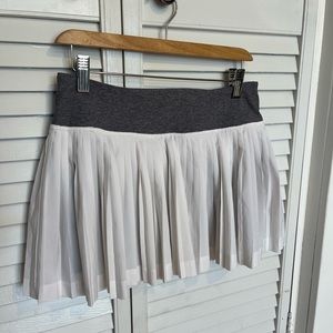 Lululemon White tennis skort. Small.